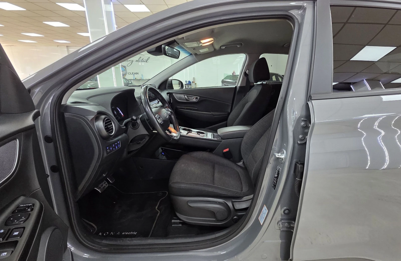 Hyundai Kona 64KWh/SOH100%/Blue Link, снимка 8 - Автомобили и джипове - 54700517
