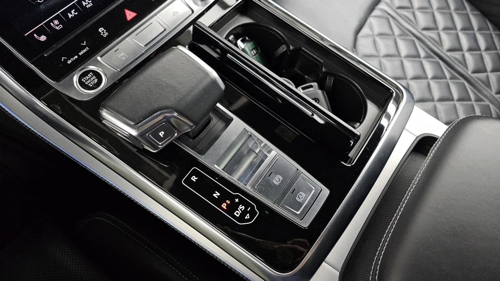 Audi Q8 MATRIX* DIS* SOFT-CLOSE* МАСАЖ* ОБДУХ* 360* HUD* S, снимка 12 - Автомобили и джипове - 55087284