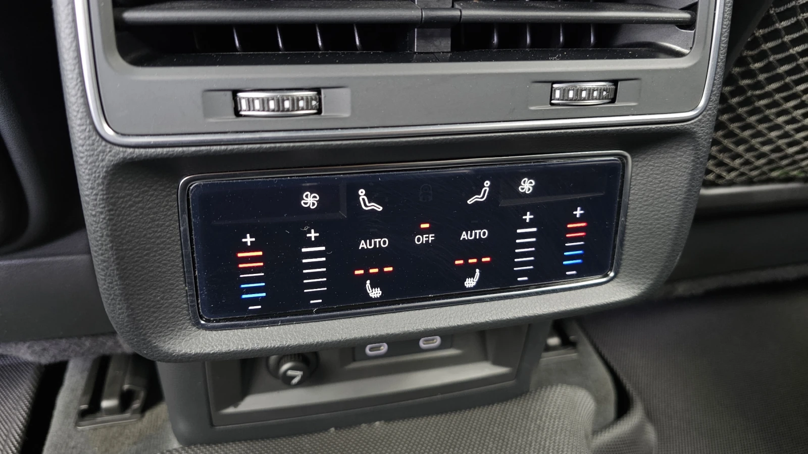 Audi Q8 MATRIX* DIS* SOFT-CLOSE* МАСАЖ* ОБДУХ* 360* HUD* S, снимка 16 - Автомобили и джипове - 55087284