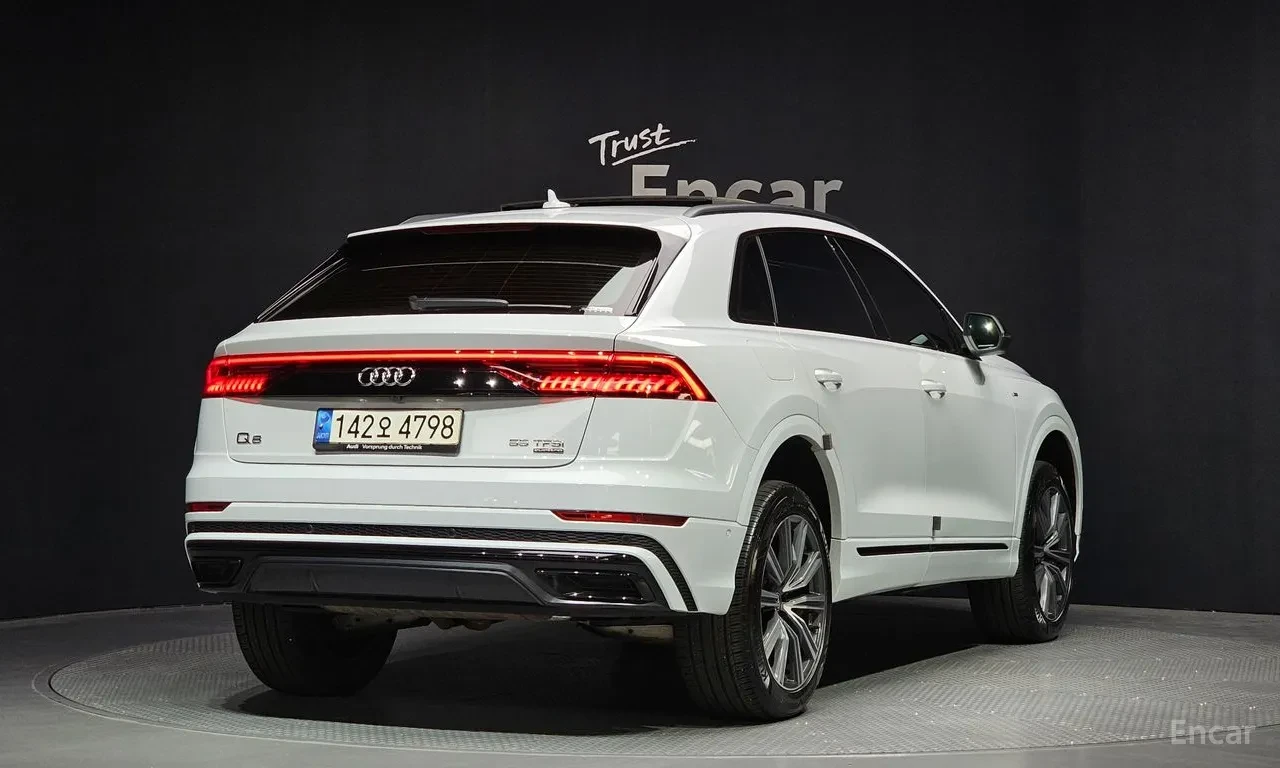 Audi Q8 MATRIX* DIS* SOFT-CLOSE* МАСАЖ* ОБДУХ* 360* HUD* S, снимка 3 - Автомобили и джипове - 55087284