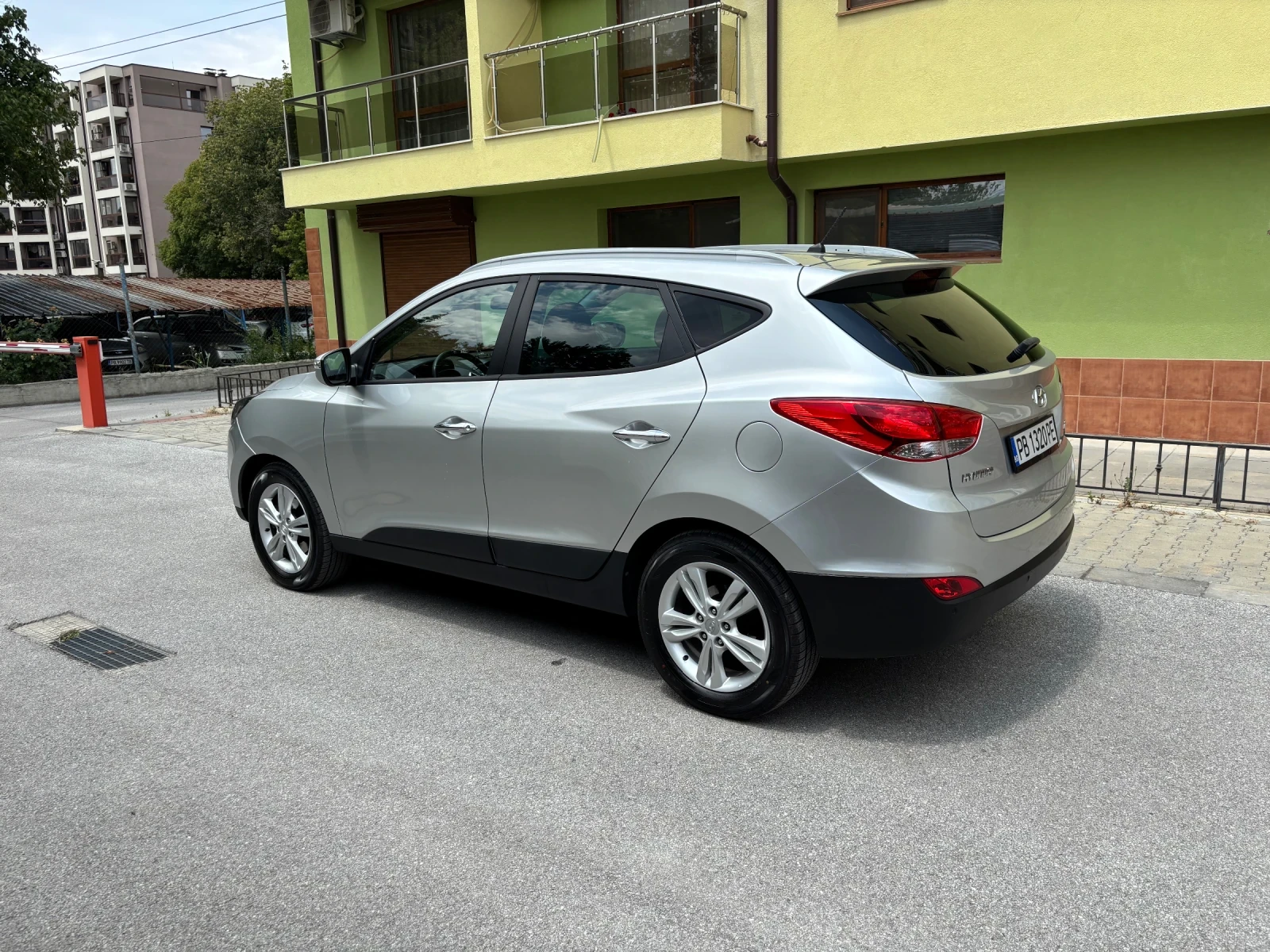 Hyundai IX35 1.7D, снимка 6 - Автомобили и джипове - 55145357