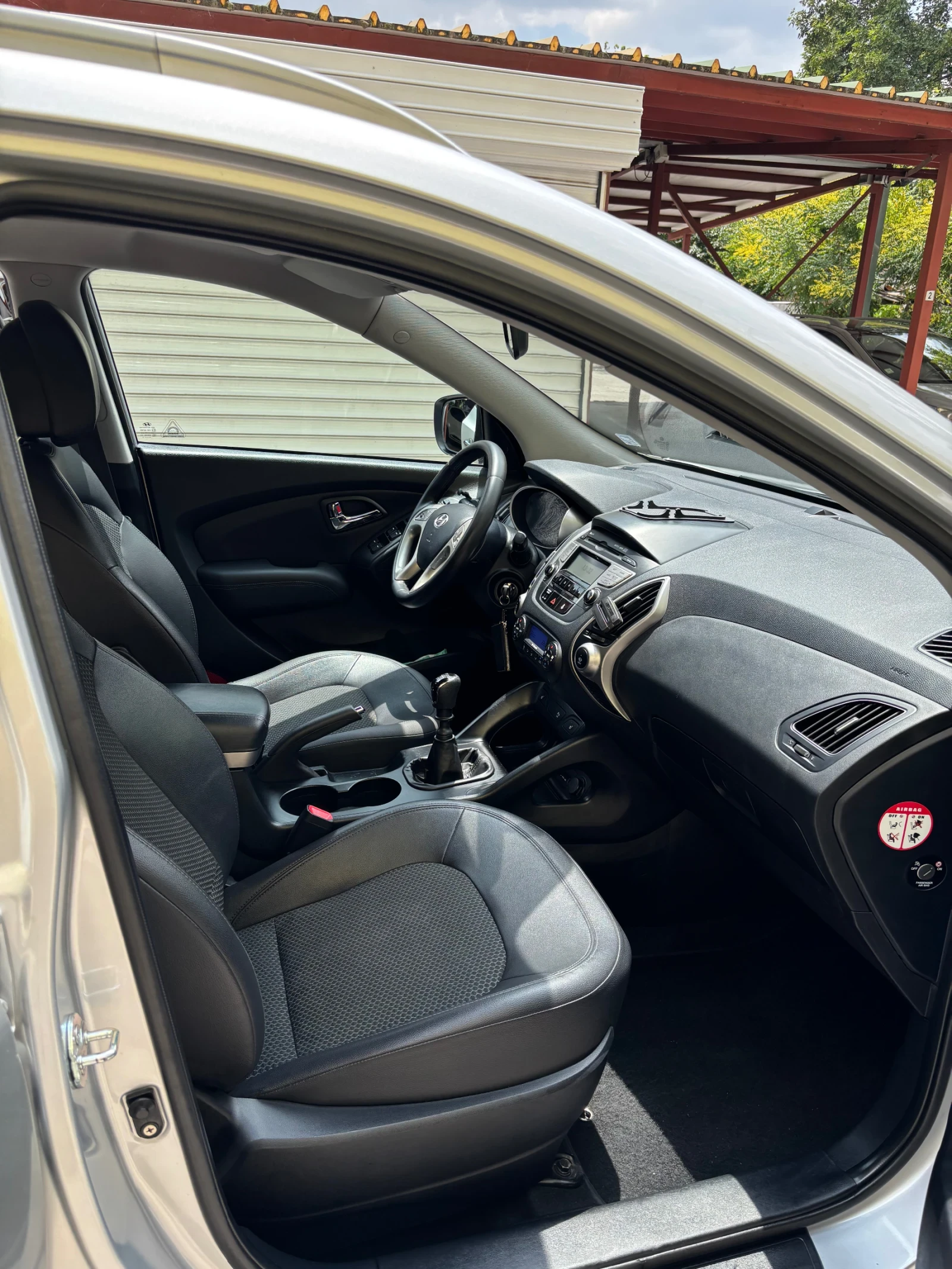 Hyundai IX35 1.7D, снимка 14 - Автомобили и джипове - 55145357