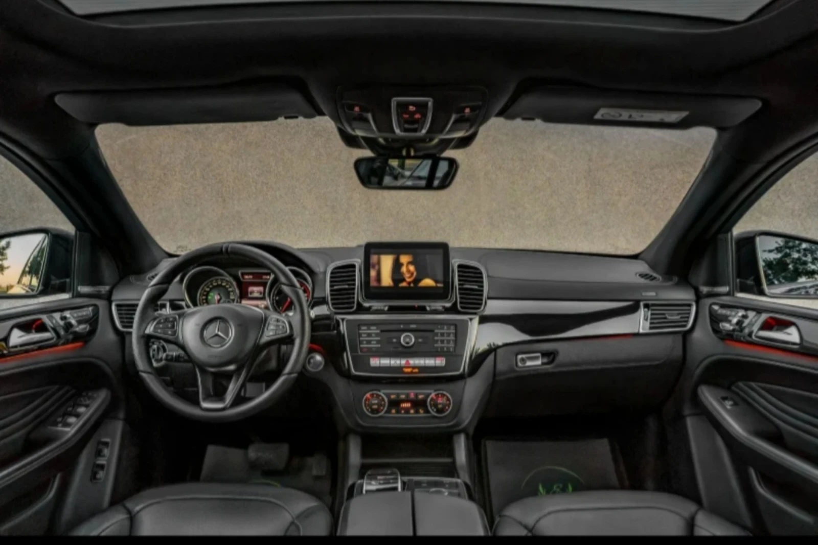 Mercedes-Benz GLE 350 Coupe , снимка 5 - Автомобили и джипове - 55397934