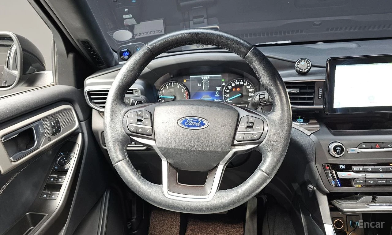 Ford Explorer 2.3 LIMITED 4x4* DISTRONIC* 360* ПОДГРЕВ* ОБДУХ* , снимка 9 - Автомобили и джипове - 55531567