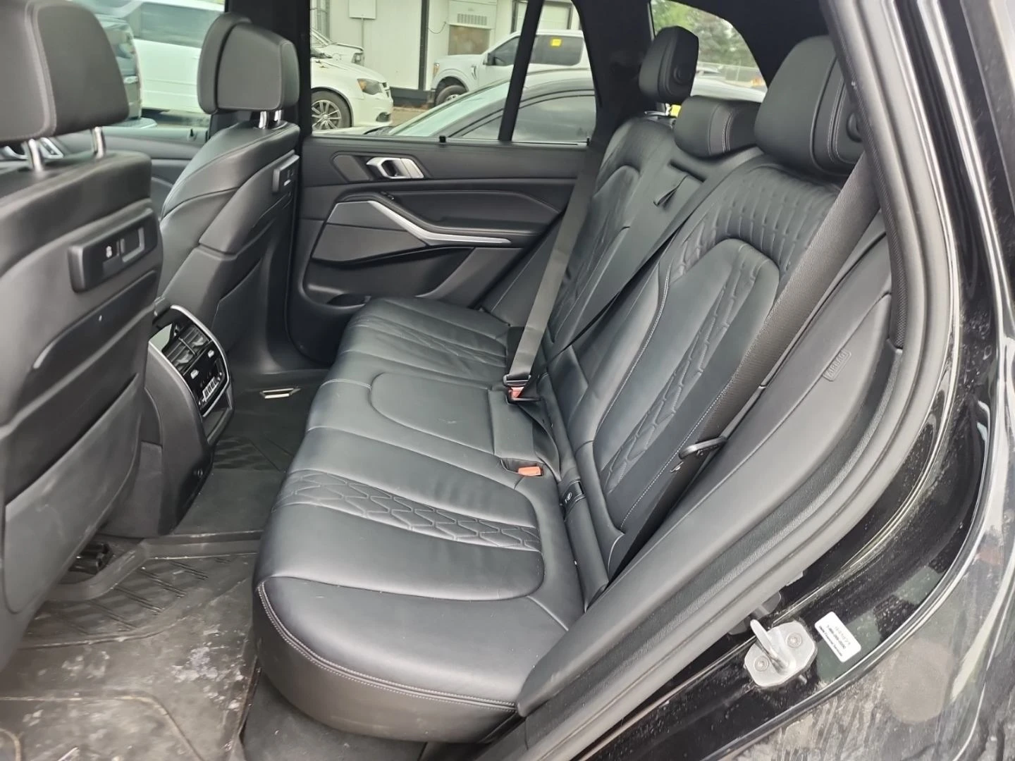 BMW X5 M-pkg* Harman/Kardon* Soft-Close* Обдух* Head-Up* , снимка 11 - Автомобили и джипове - 55613907