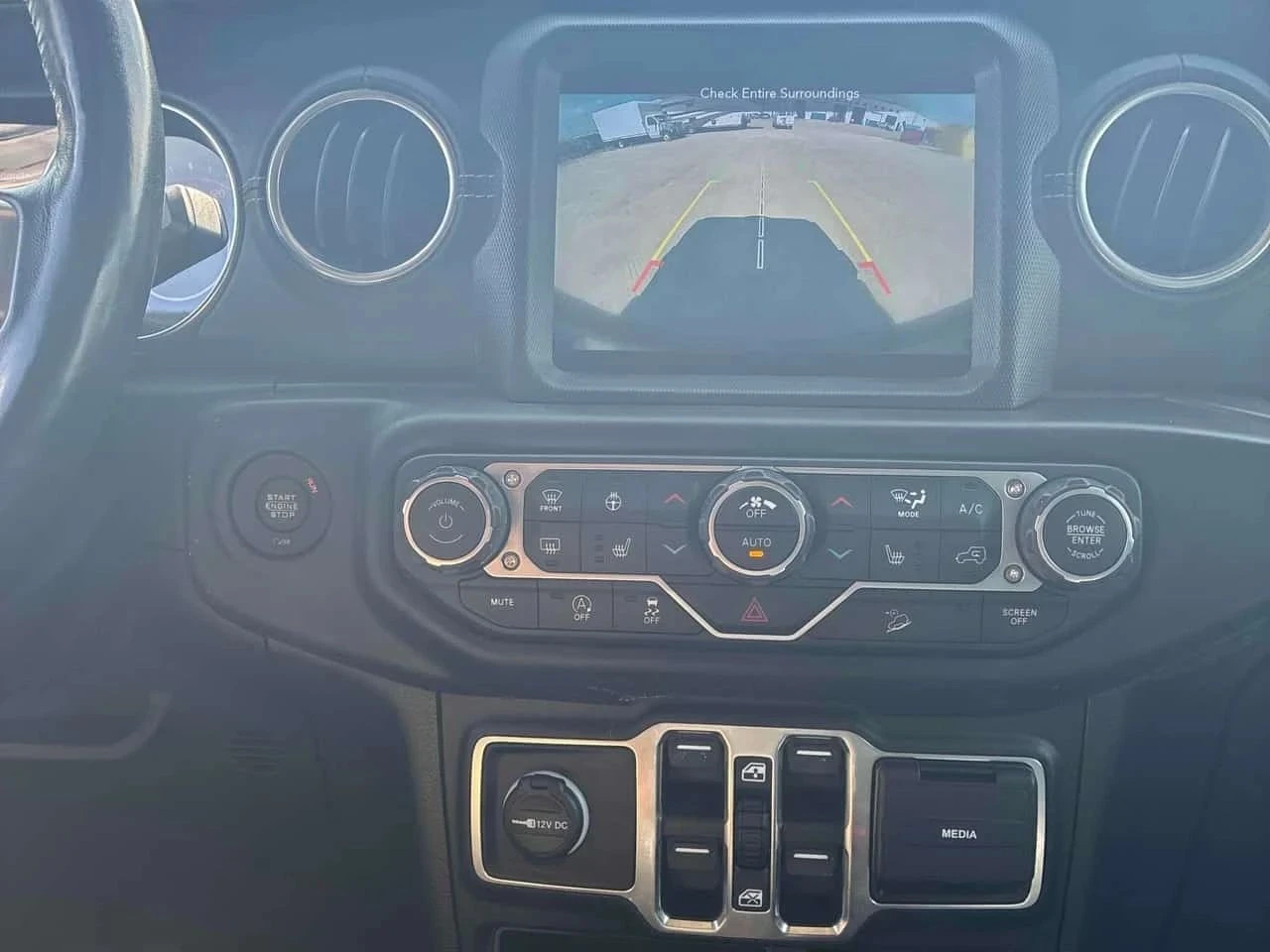 Jeep Wrangler UNLIMITED8SAHARA* Back cam* Long base* Подгрев* , снимка 8 - Автомобили и джипове - 55805354