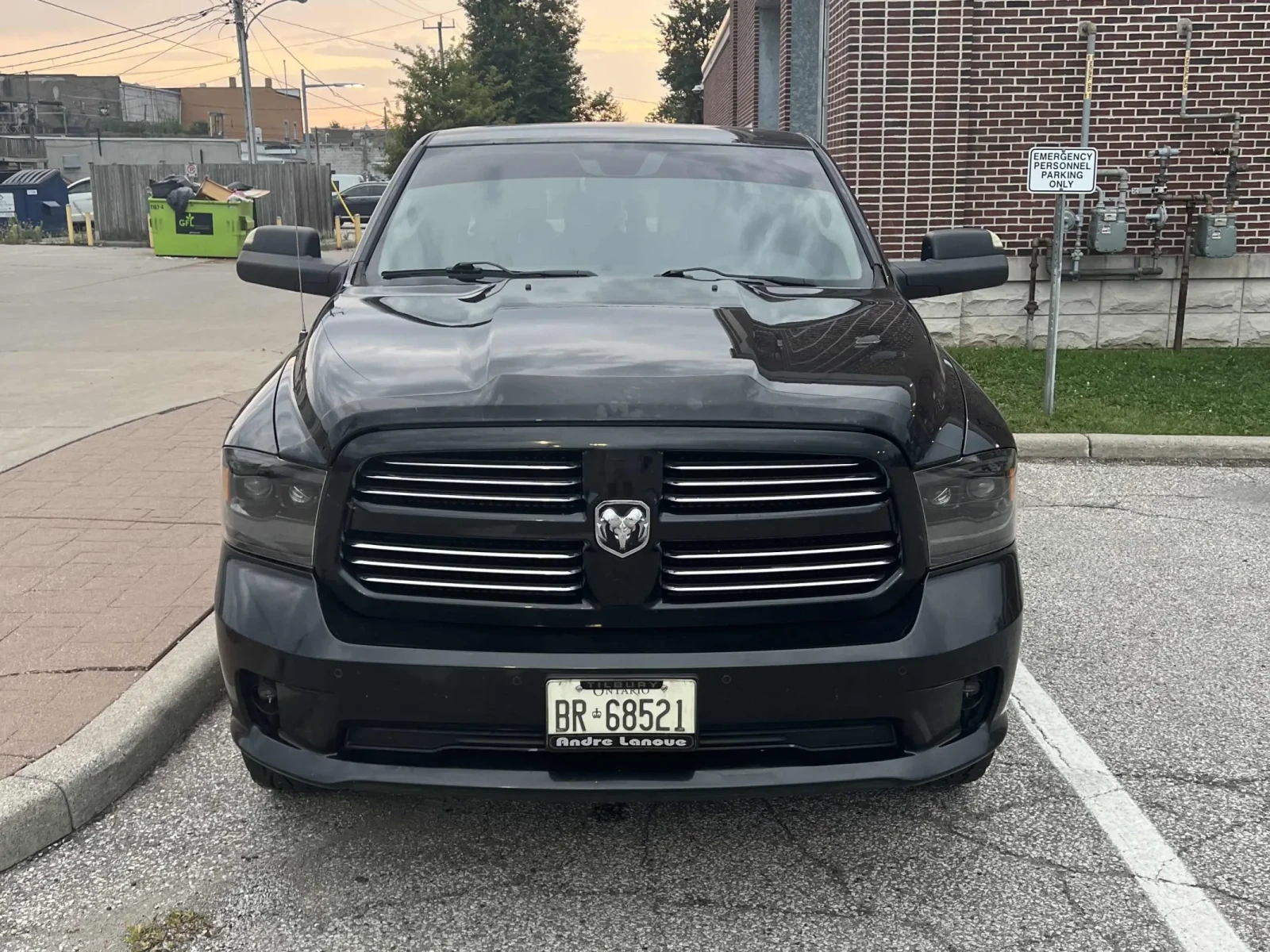 Dodge RAM 1500 * CARFAX * ОПЦИЯ ЗА ФИНАНСИРАНЕ * , снимка 2 - Автомобили и джипове - 55985654