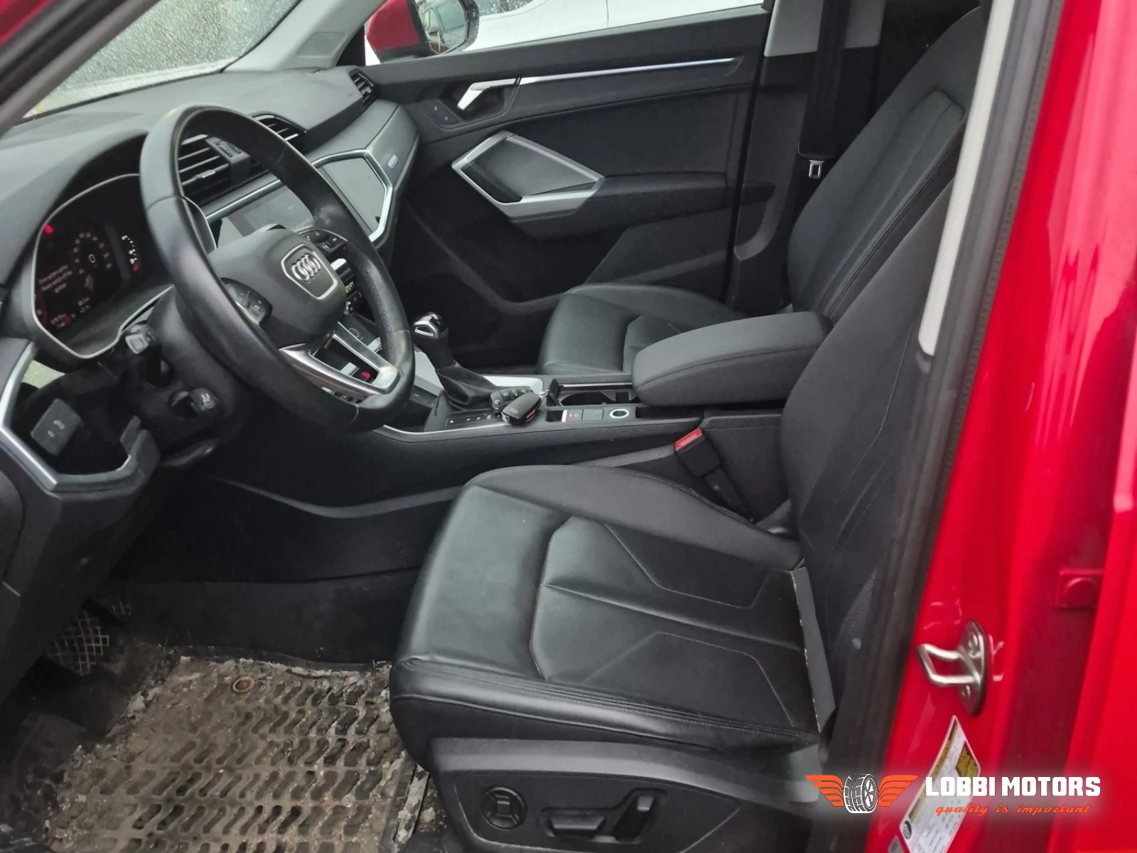 Audi Q3, снимка 5 - Автомобили и джипове - 56128951