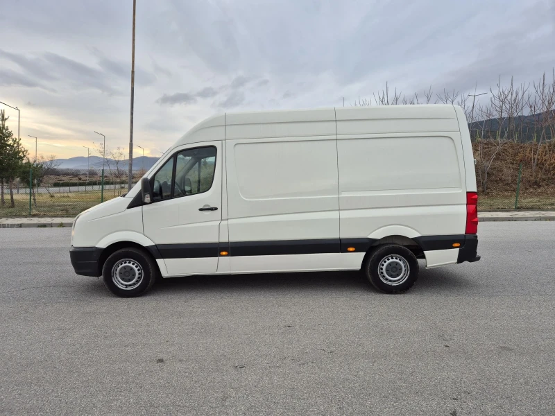 VW Crafter 2.5 TDI, снимка 8 - Бусове и автобуси - 48069190