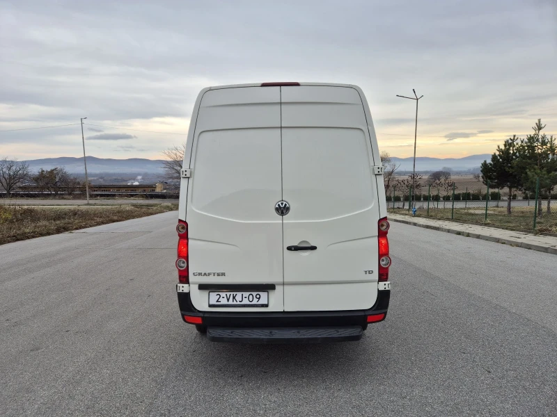 VW Crafter 2.5 TDI, снимка 5 - Бусове и автобуси - 48069190