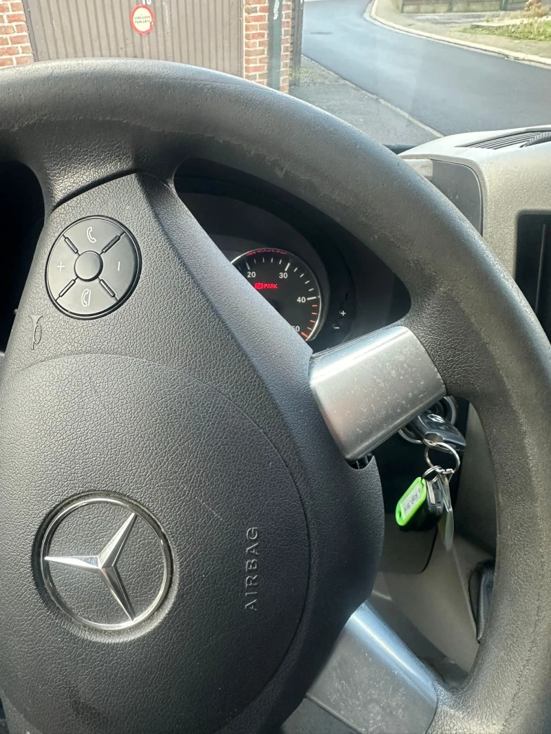 Mercedes-Benz Sprinter 319 Hladilen, снимка 8 - Бусове и автобуси - 52916973