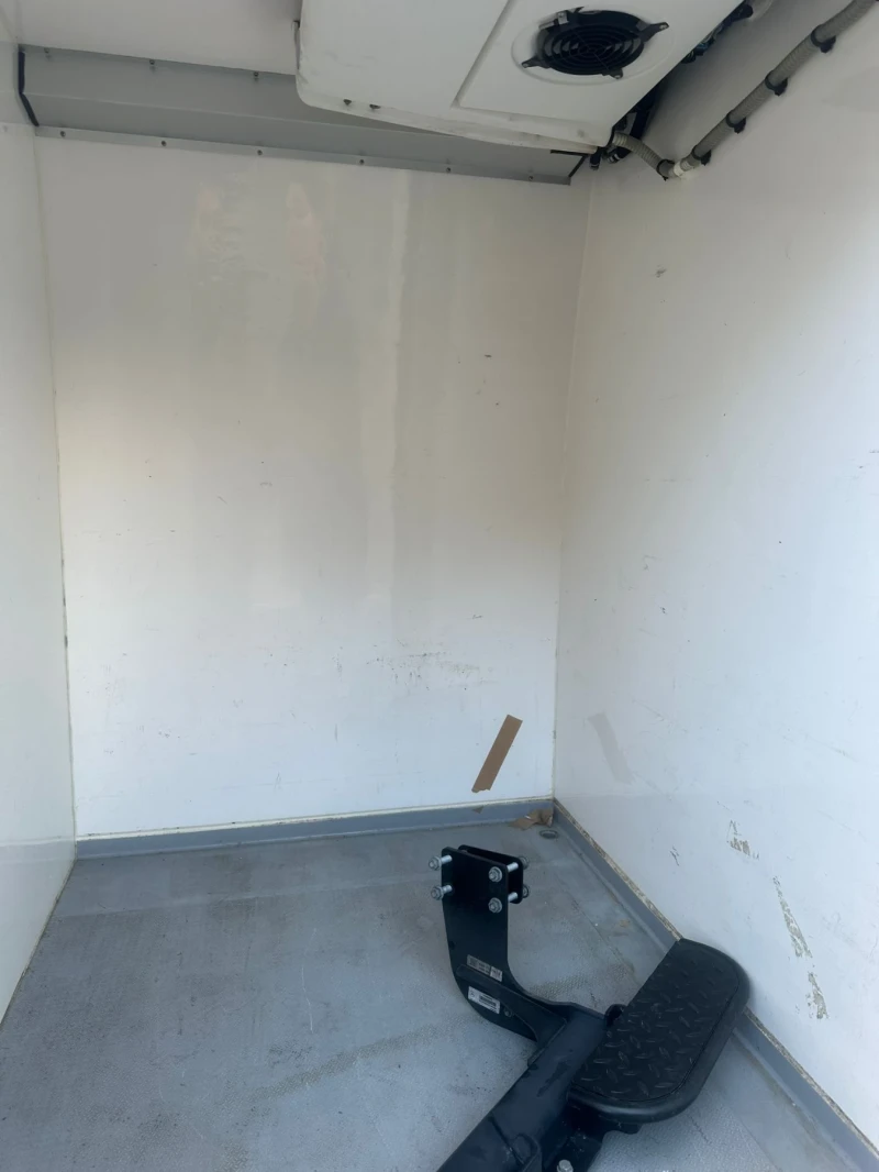 Mercedes-Benz Sprinter 319 Hladilen, снимка 13 - Бусове и автобуси - 52916973