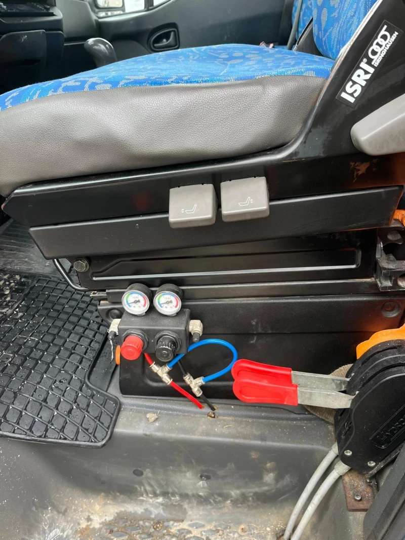 Iveco 35c13 "Б" кат. Самосвал с Кран, снимка 6 - Бусове и автобуси - 53455781