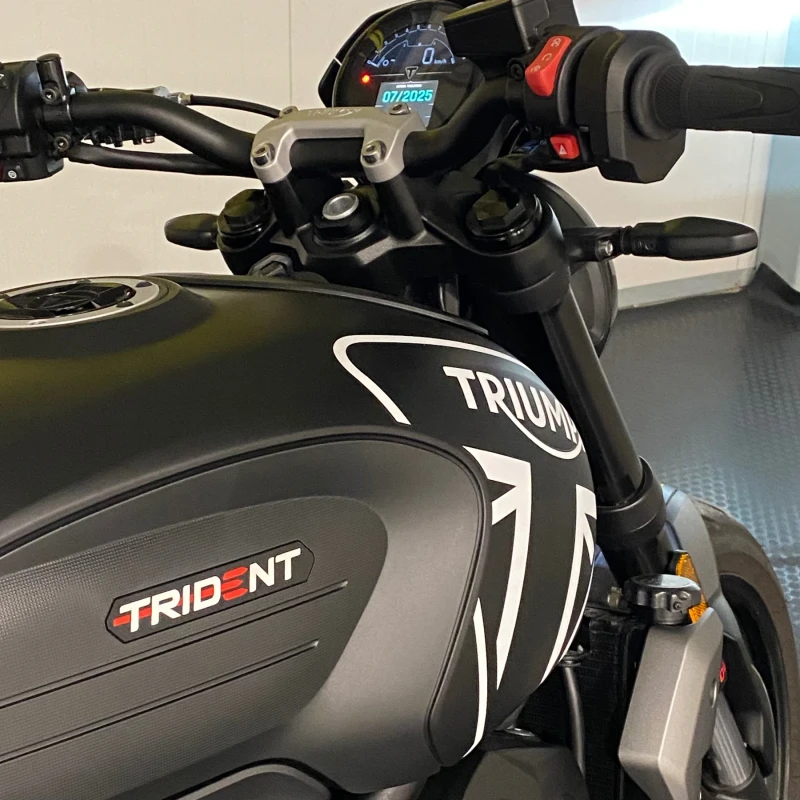 Triumph Trident 660 Quickshifter Наличен 3800км, снимка 10 - Мотоциклети и мототехника - 51110618