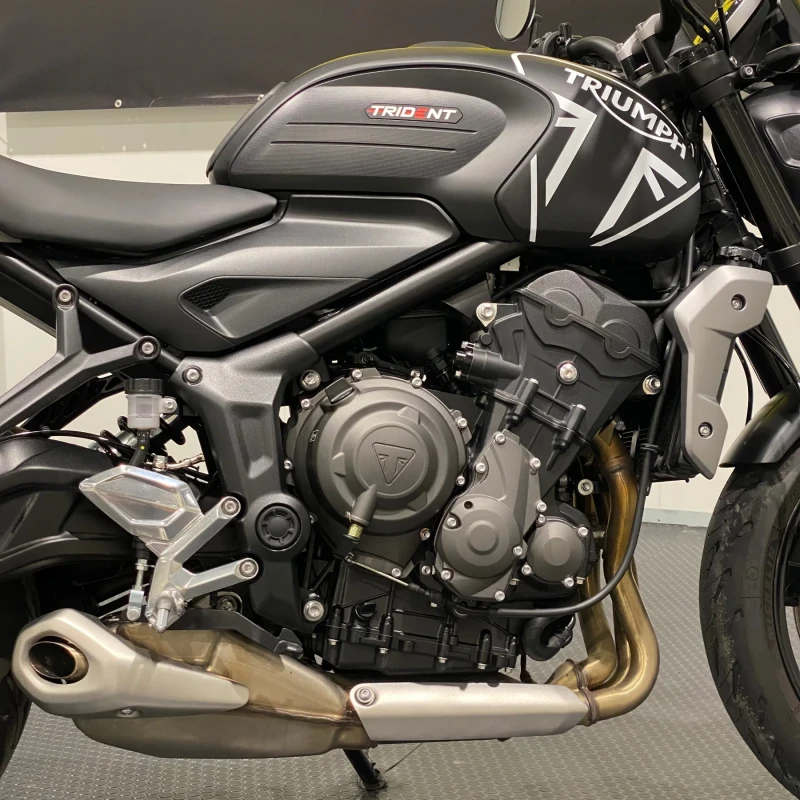 Triumph Trident 660 Quickshifter Наличен 3800км, снимка 7 - Мотоциклети и мототехника - 51110618