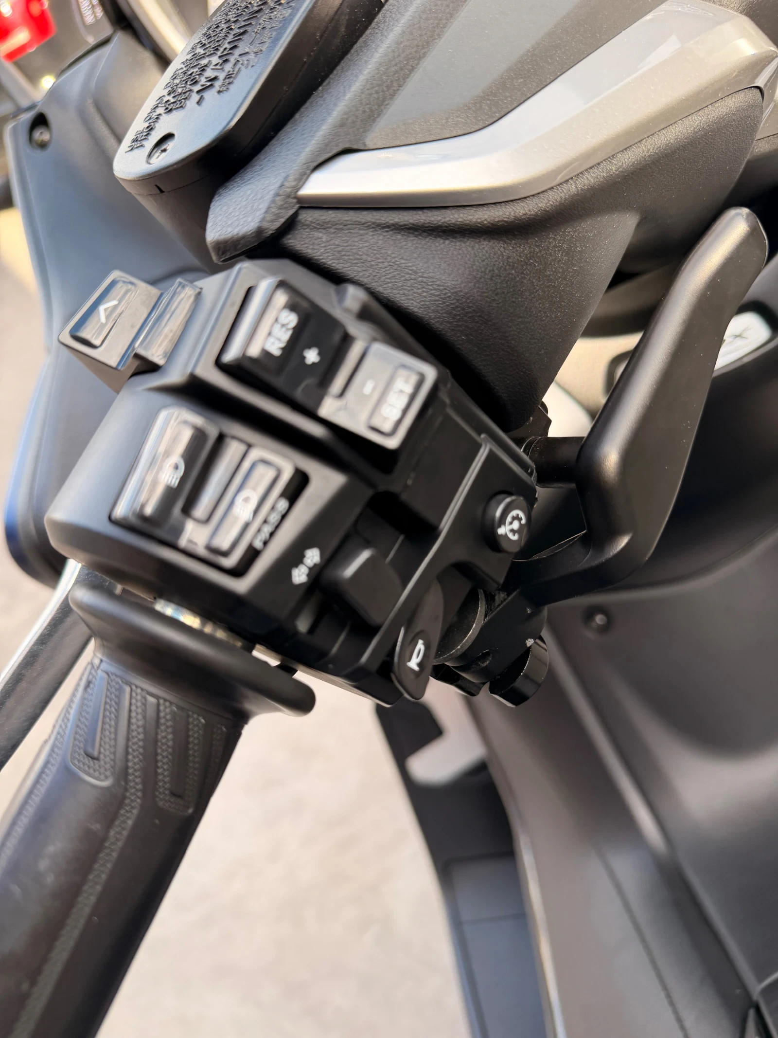 Yamaha T-max T-MAX 530DX, снимка 13 - Мотоциклети и мототехника - 56103294