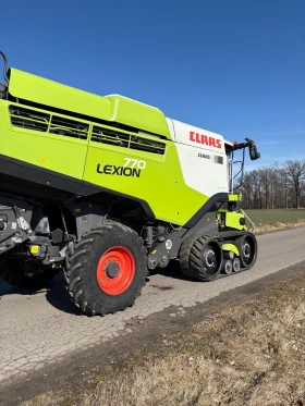      Claas LEXION 770 TT + CLAAS VARIO 1080 