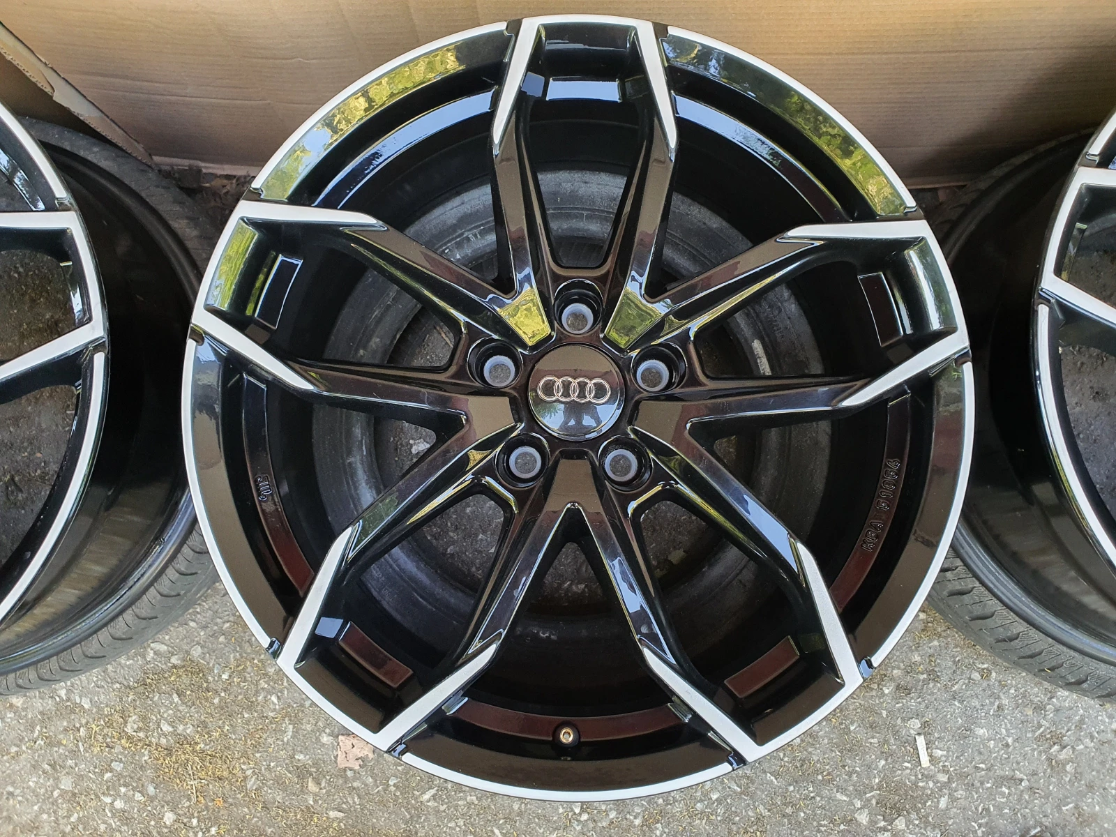 Джанти за Audi, снимка 2 - Гуми и джанти - 9562805