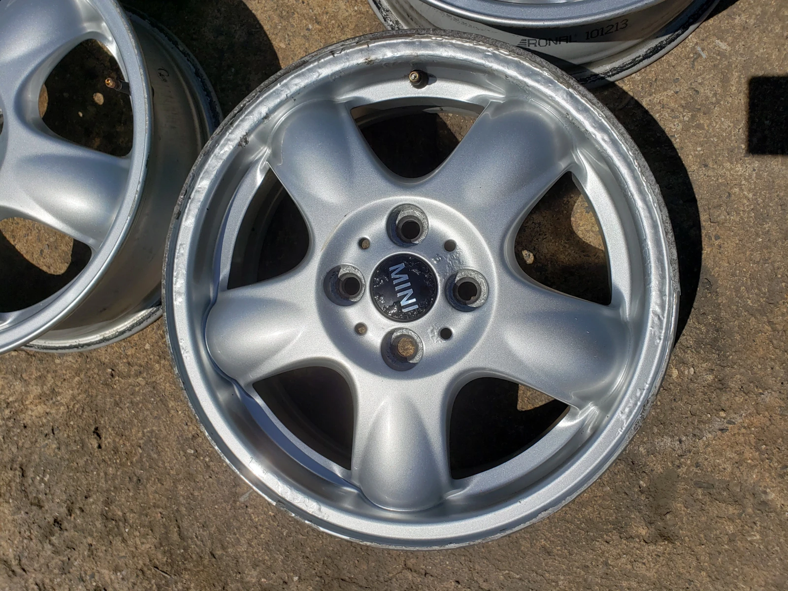 Джанти за Mini, снимка 4 - Гуми и джанти - 54700467