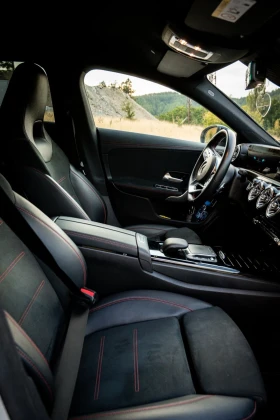 Mercedes-Benz CLA 200 AMG Line бяла перла, снимка 12