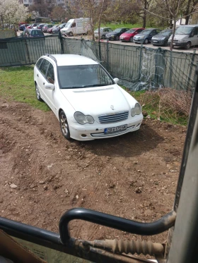 Mercedes-Benz 220, снимка 2
