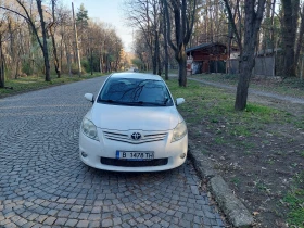 Toyota Auris, снимка 1
