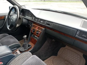 Mercedes-Benz 124 200Е, снимка 6