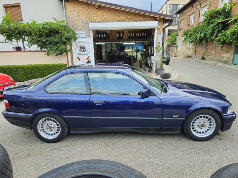 BMW 320 I, снимка 8 - Автомобили и джипове - 46459462