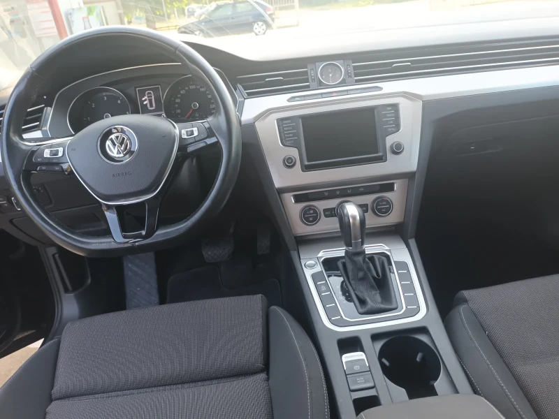 VW Passat 1.6TDI..Bluemotion, снимка 10 - Автомобили и джипове - 46904500