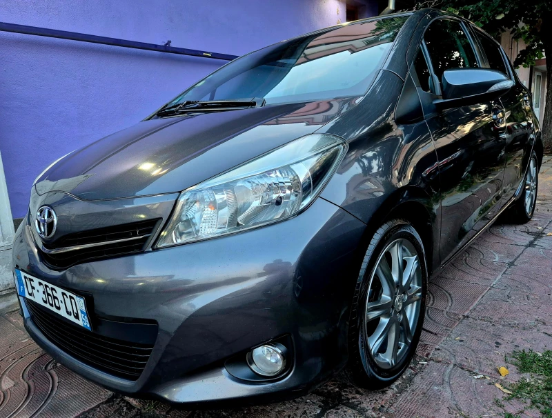 Toyota Yaris 1.4d4d-автомат-нави-кожа-japan, снимка 13 - Автомобили и джипове - 46971643