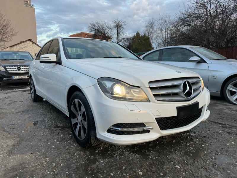 Mercedes-Benz C 220 CDI 170HP AVTOMAT LED NAVI FACELIFT NOVA 2014G , снимка 4 - Автомобили и джипове - 48923059