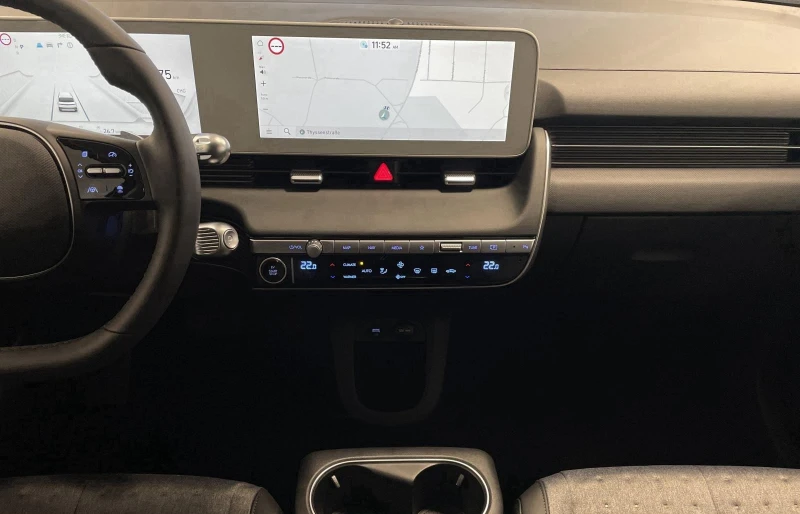 Hyundai Ioniq 5 77.4kW* LED* DISTR* NAVI* CAM* , снимка 11 - Автомобили и джипове - 52120419