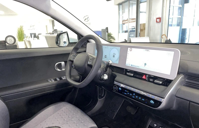 Hyundai Ioniq 5 77.4kW* LED* DISTR* NAVI* CAM* , снимка 9 - Автомобили и джипове - 52120419