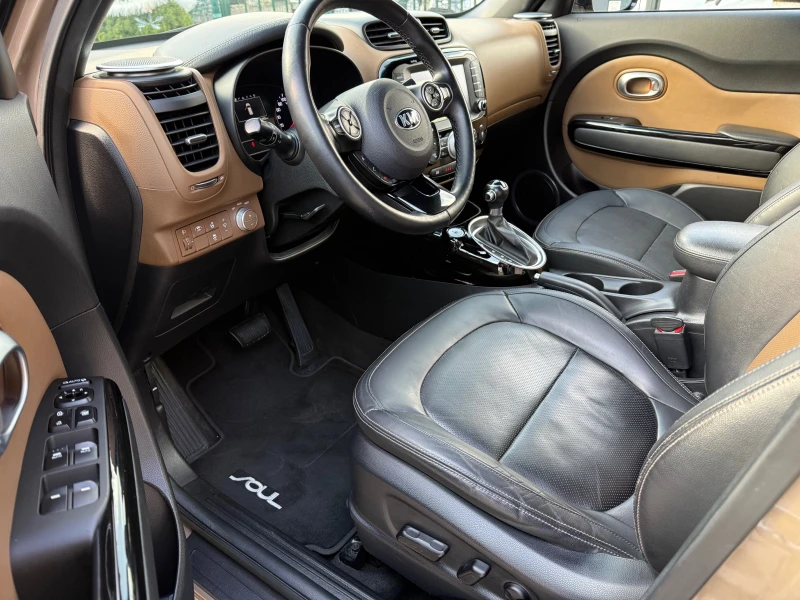 Kia Soul 1.6CRDI Premium, снимка 8 - Автомобили и джипове - 53008117