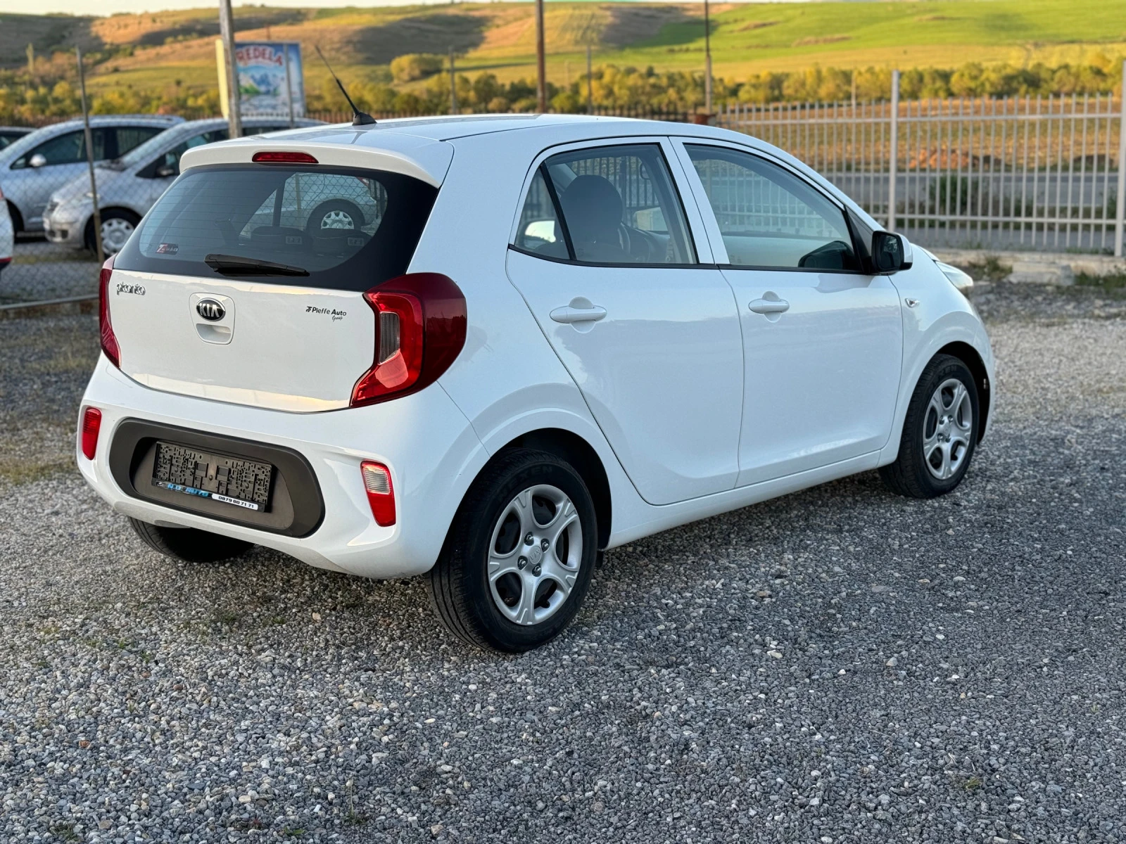 Kia Picanto 1.0i - изображение 4