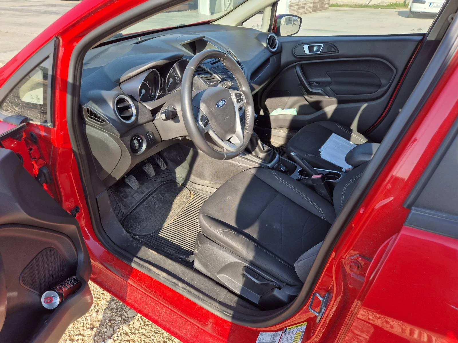 Ford Fiesta  - изображение 8
