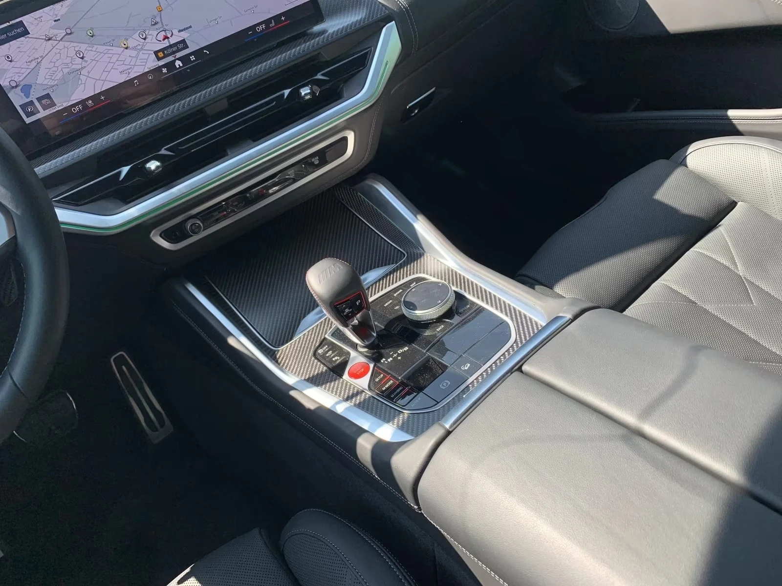 BMW XM 50e/PREMIUM/476HP/SPORT/CAM/ACC/AMBI/105g - изображение 7
