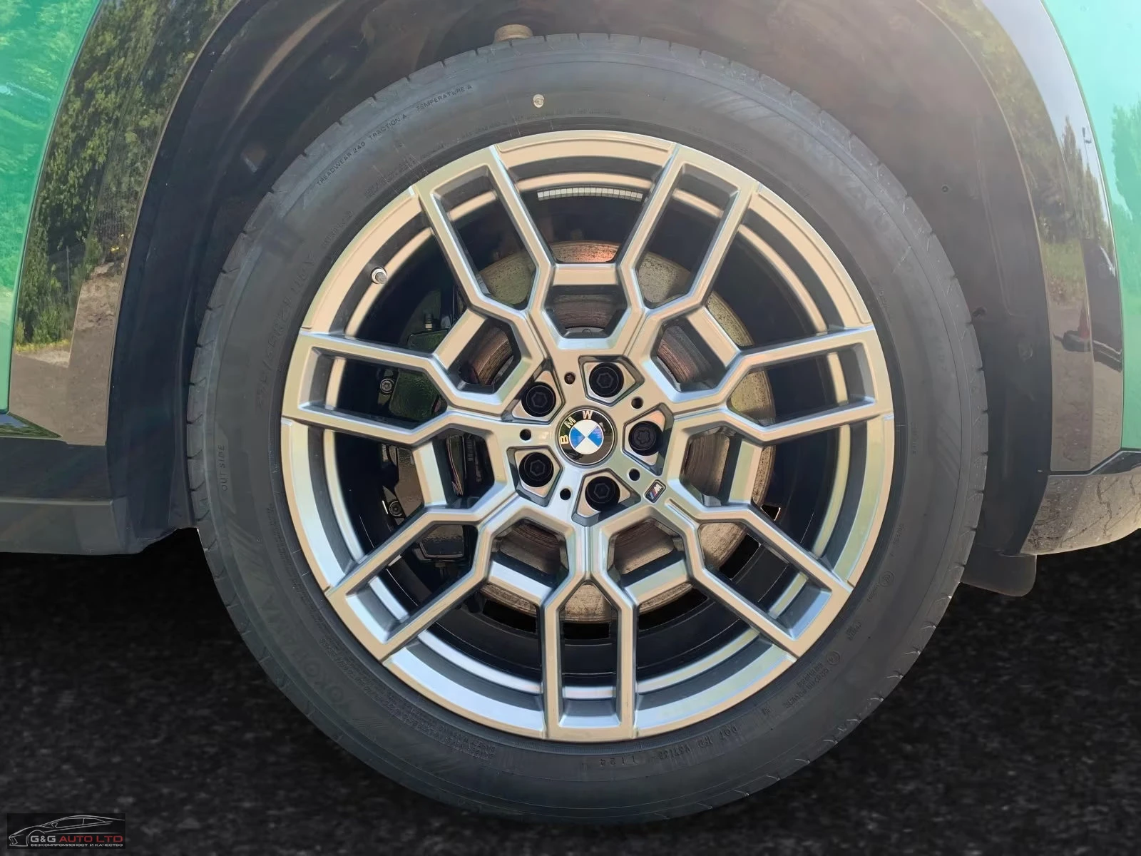 BMW XM 50e/PREMIUM/476HP/SPORT/CAM/ACC/AMBI/105g - изображение 6