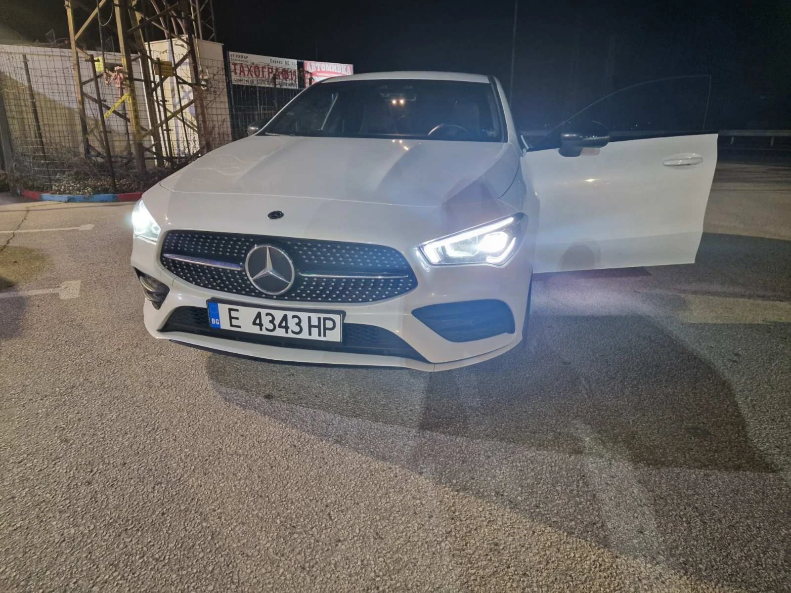 Mercedes-Benz CLA 200 AMG Line - изображение 2