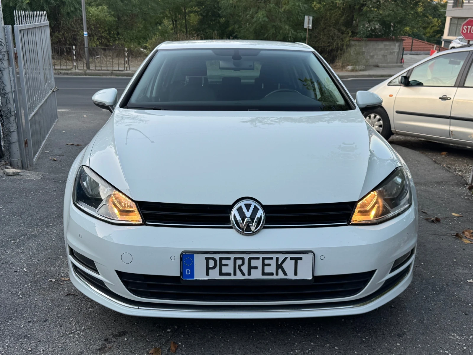 VW Golf 1.6TDI* Highline LED EURO6 - изображение 2