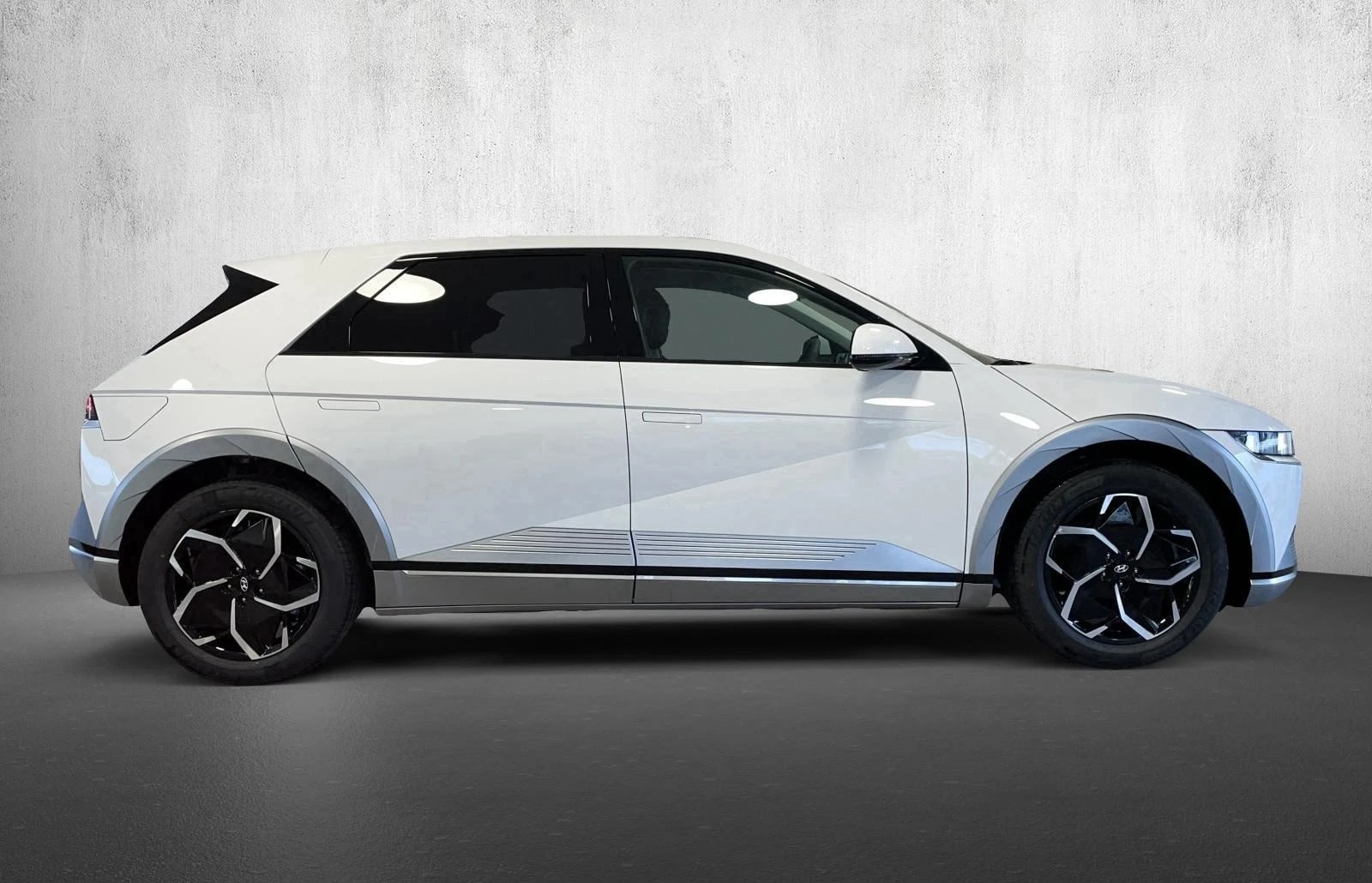 Hyundai Ioniq 5 77.4kW* LED* DISTR* NAVI* CAM*  - изображение 4