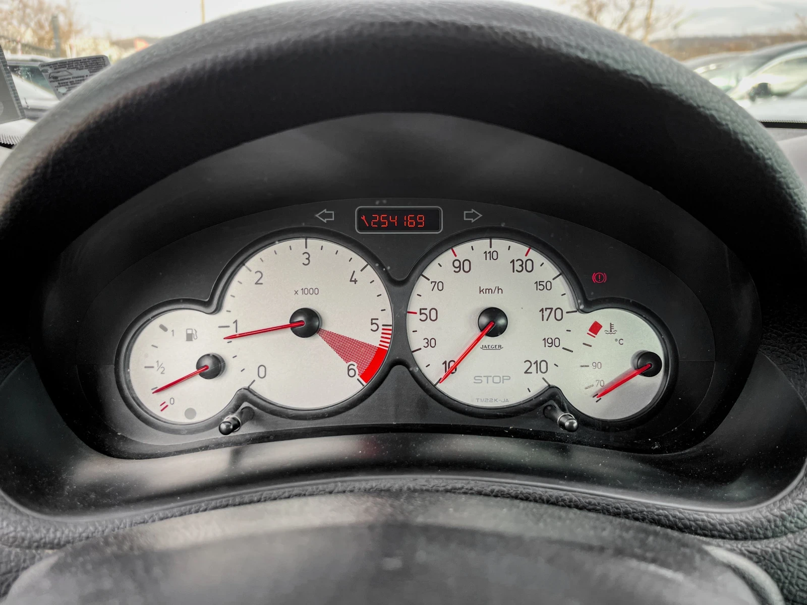 Peugeot 206 1.4 HDI - изображение 10