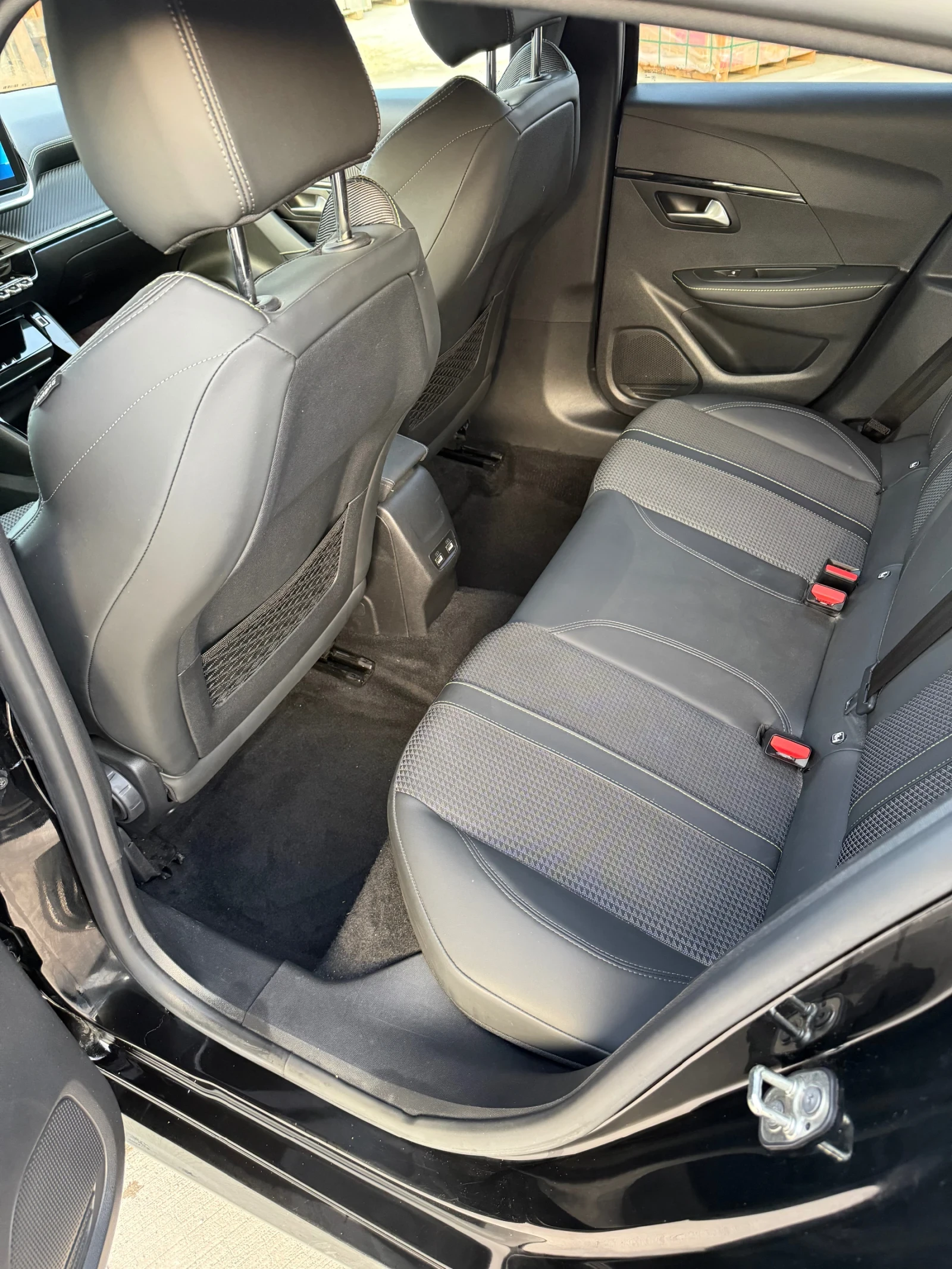 Peugeot 208 GT - 77 000km. | Mobile.bg � ����������� 7