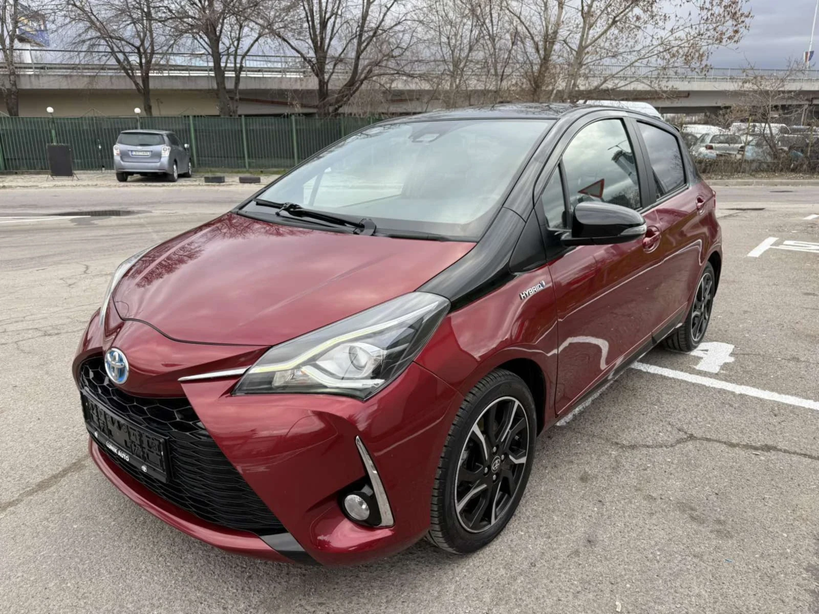 Toyota Yaris HYBRID BiTone 90000км | Auto.bg — изображение 1