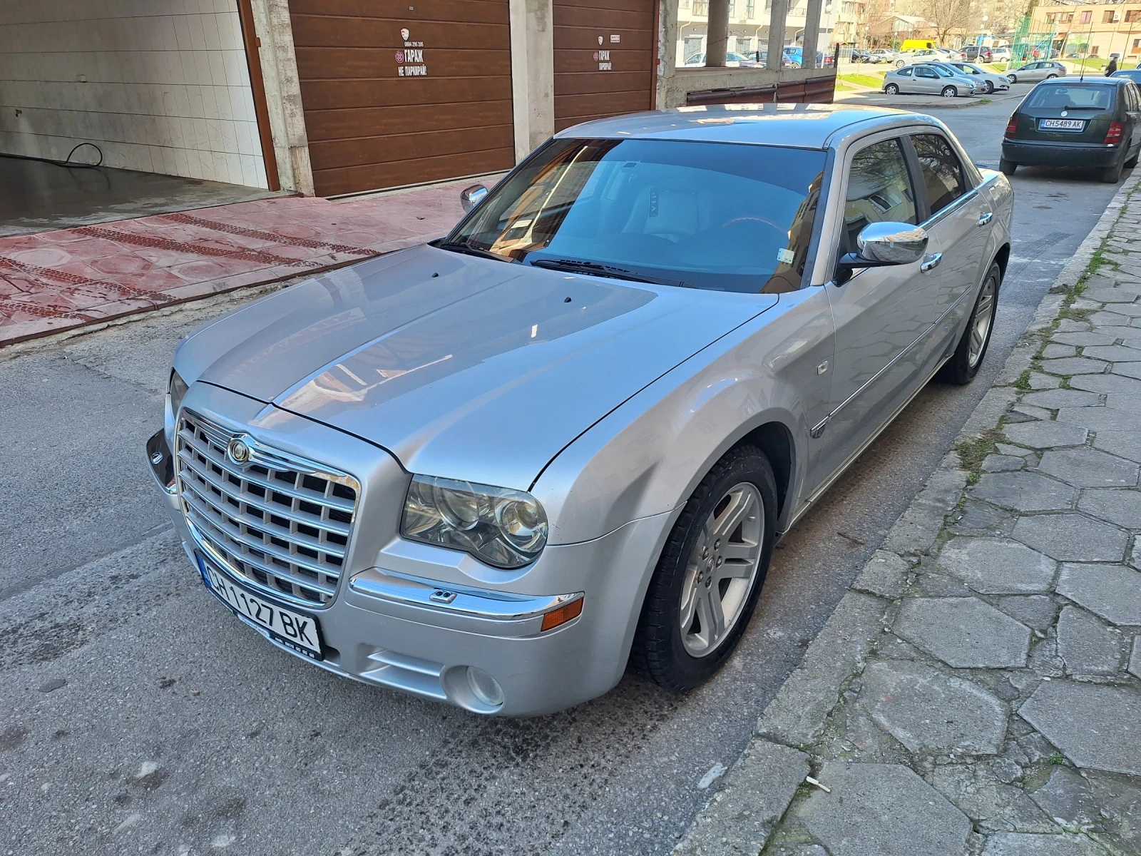 Chrysler 300c 3.0, снимка 3 - Автомобили и джипове - 54554106