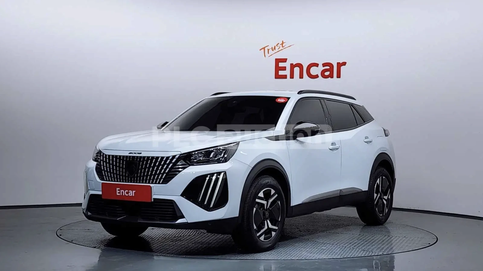 Peugeot 2008 Alure* 1.5 BlueHDl* КАТО НОВА!*  | Auto.bg — изображение 1