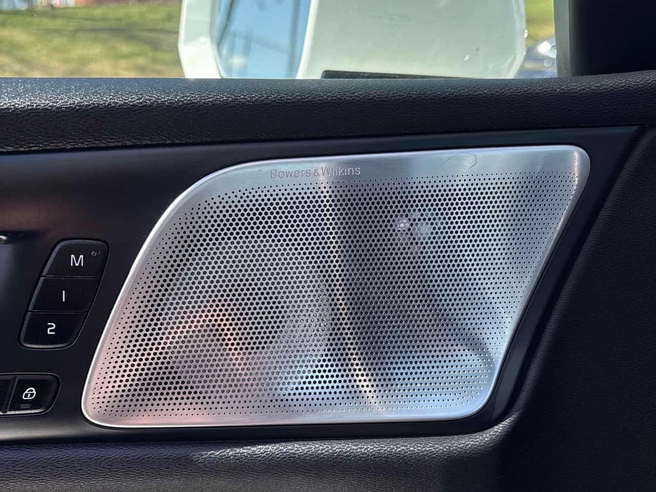 Volvo S60 Inscription/Bowers & Wilkins / 360 / DIS/ОБДУХВАНЕ, снимка 17 - Автомобили и джипове - 54181793