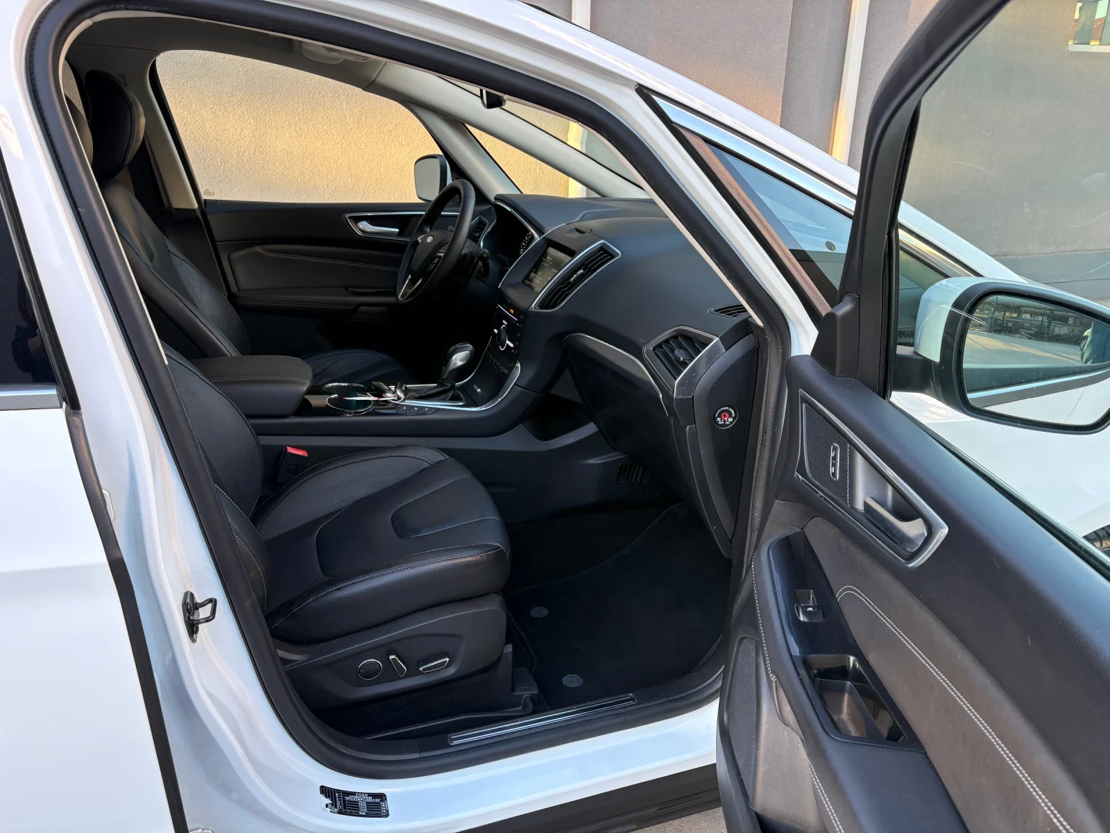 Ford S-Max Titanium 2.0 diesel 150kc Euro6 Automatic TOП, снимка 16 - Автомобили и джипове - 54248744