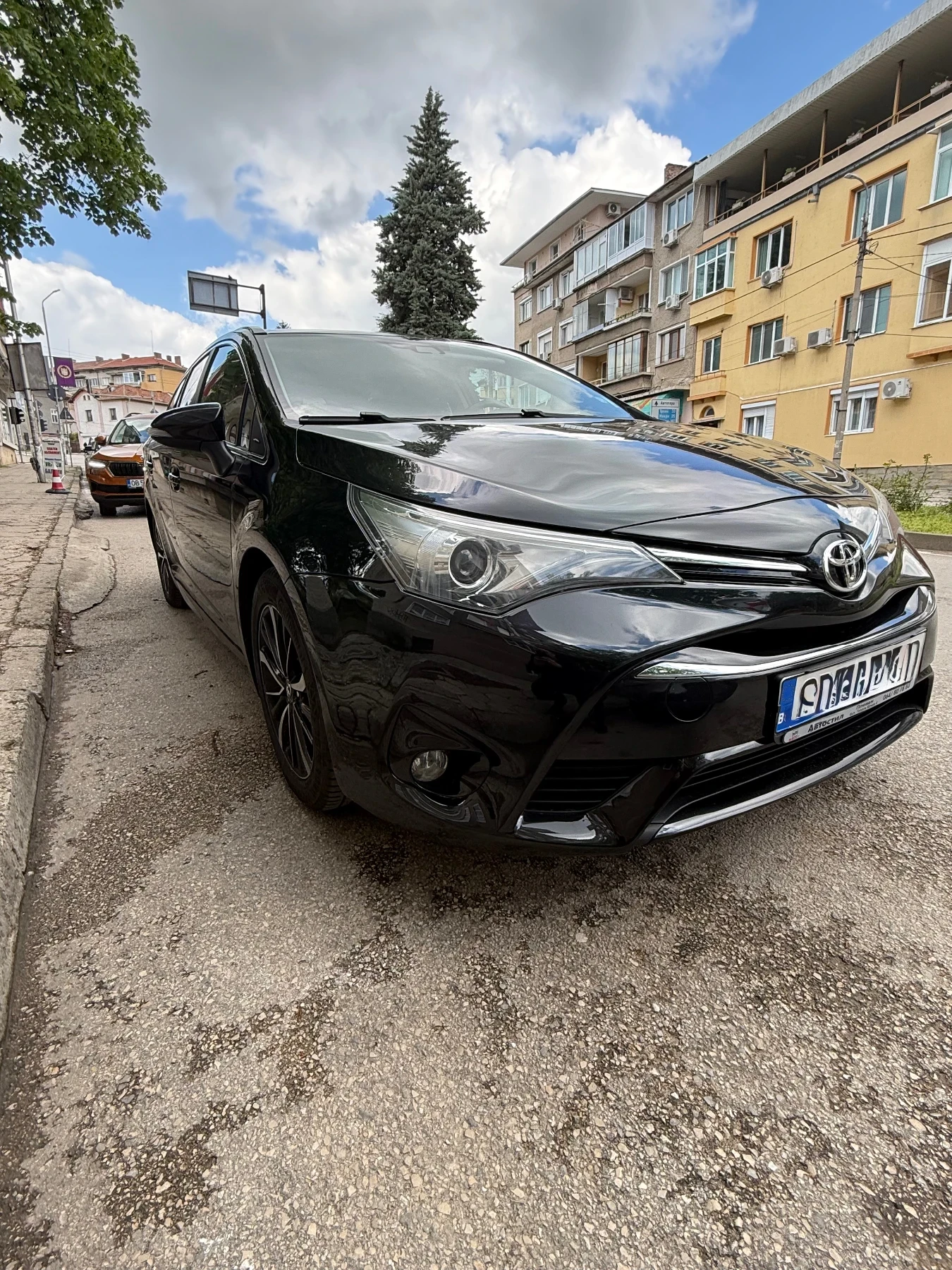 Toyota Avensis 2.0 D4D Сервизна история в Тойота