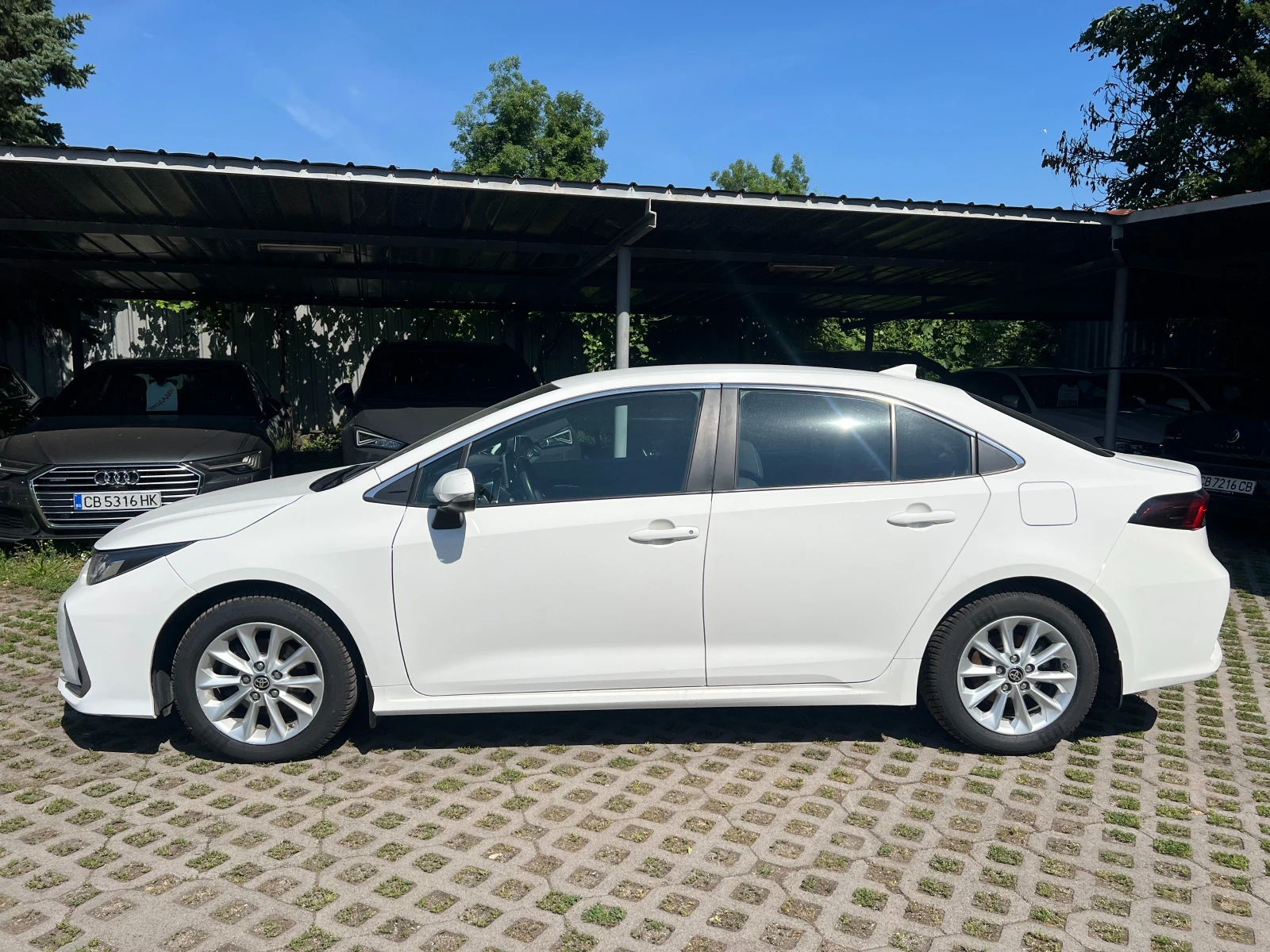 Toyota Corolla 1.5, снимка 3 - Автомобили и джипове - 54846420